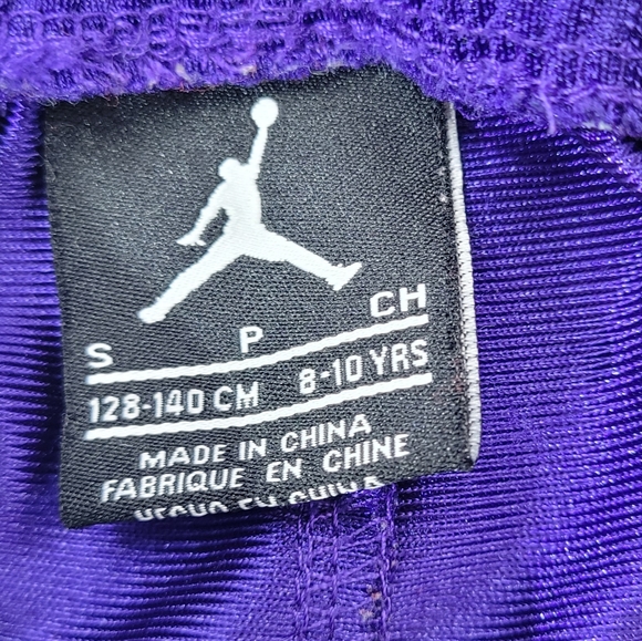 NIKE AIR JORDAN YOUTH BASKETBALL SHORTS GRAPE RETRO 5 SIZE S(8-10YRS) - Picture 6 of 11